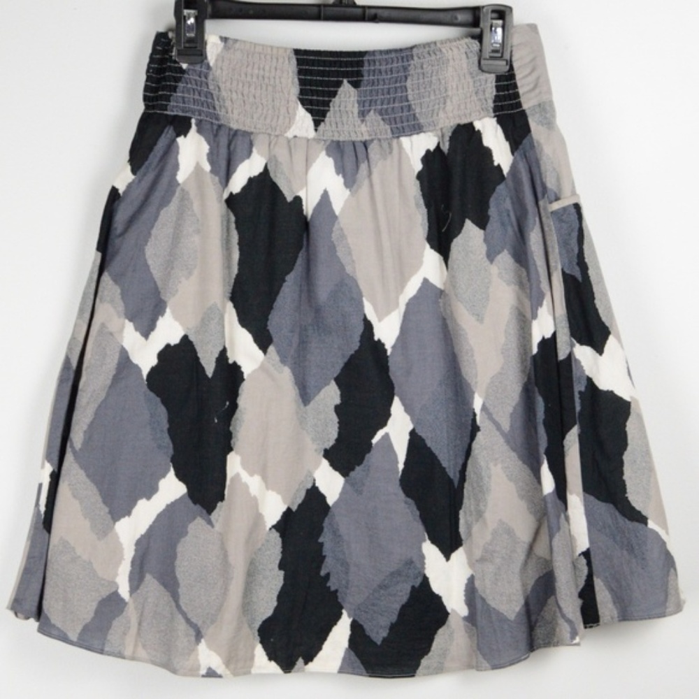 Mossimo Pattern Skirt - Picture 2 of 4